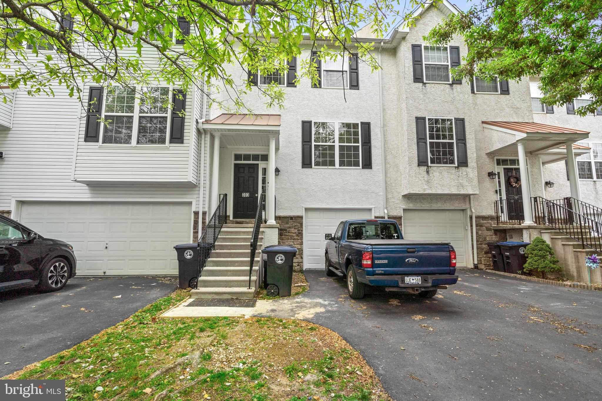 SHANNONS WAY - Residential