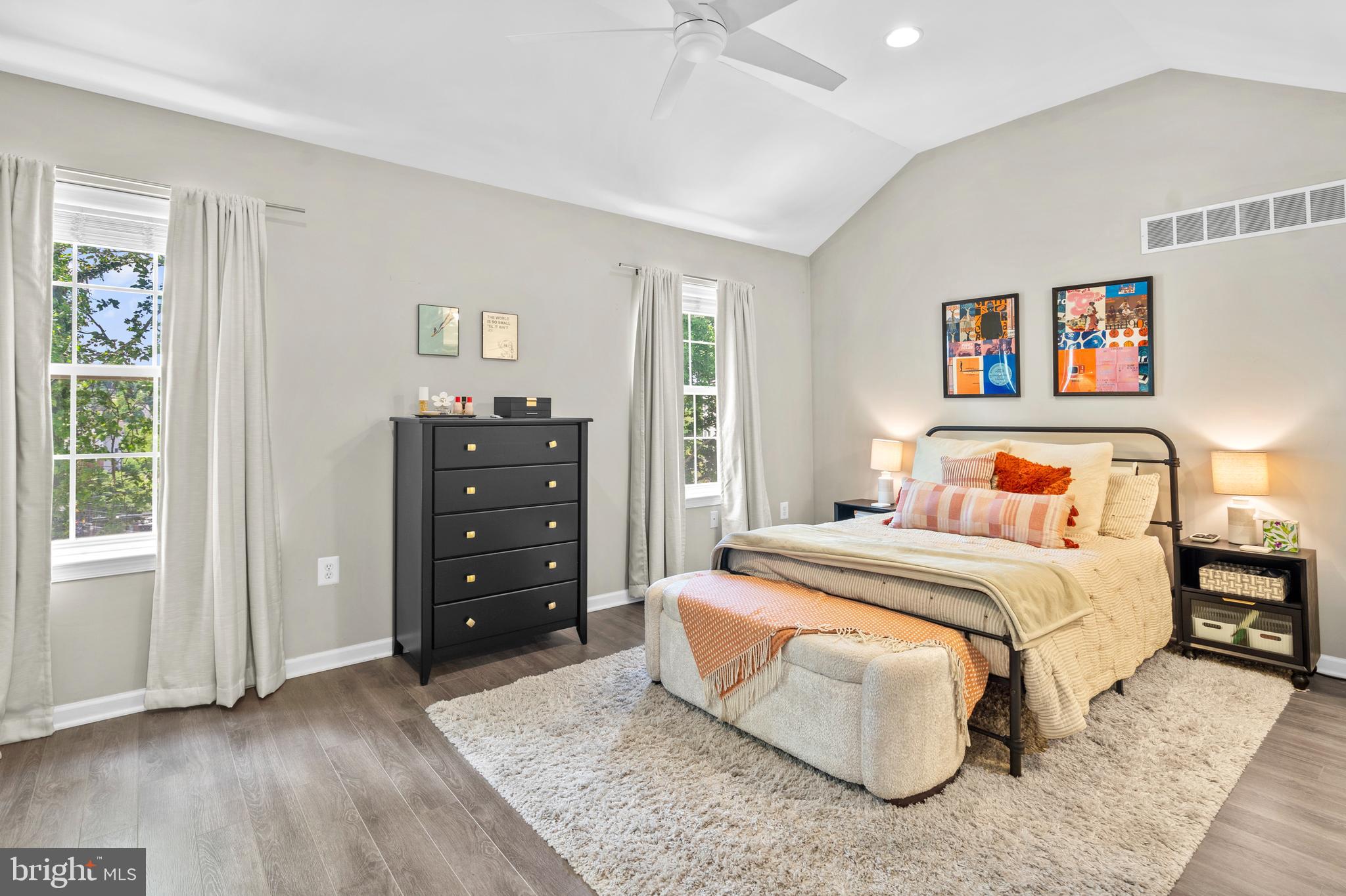 SHANNONS WAY - Residential