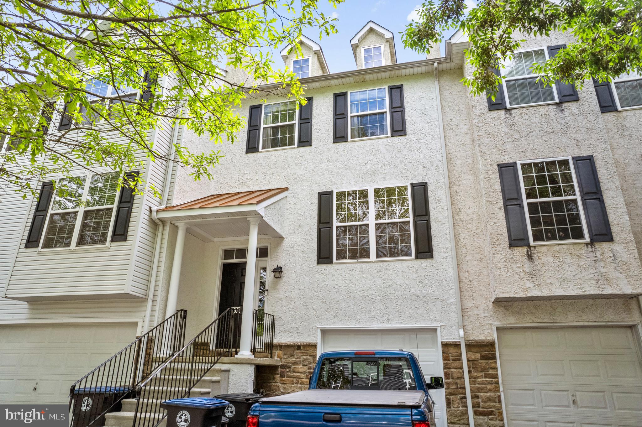 SHANNONS WAY - Residential