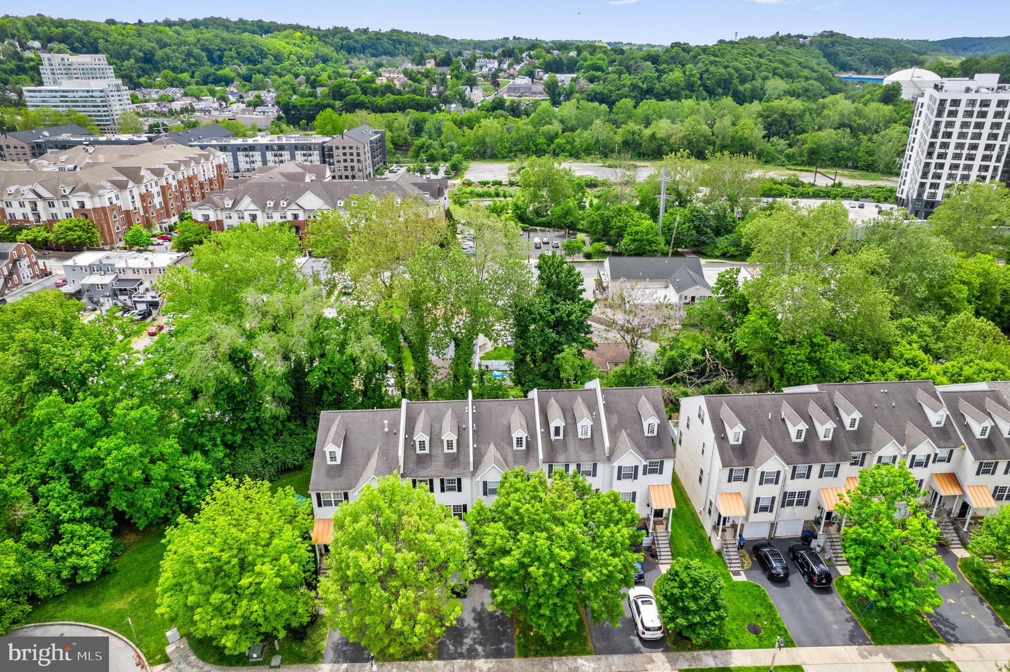 SHANNONS WAY - Residential