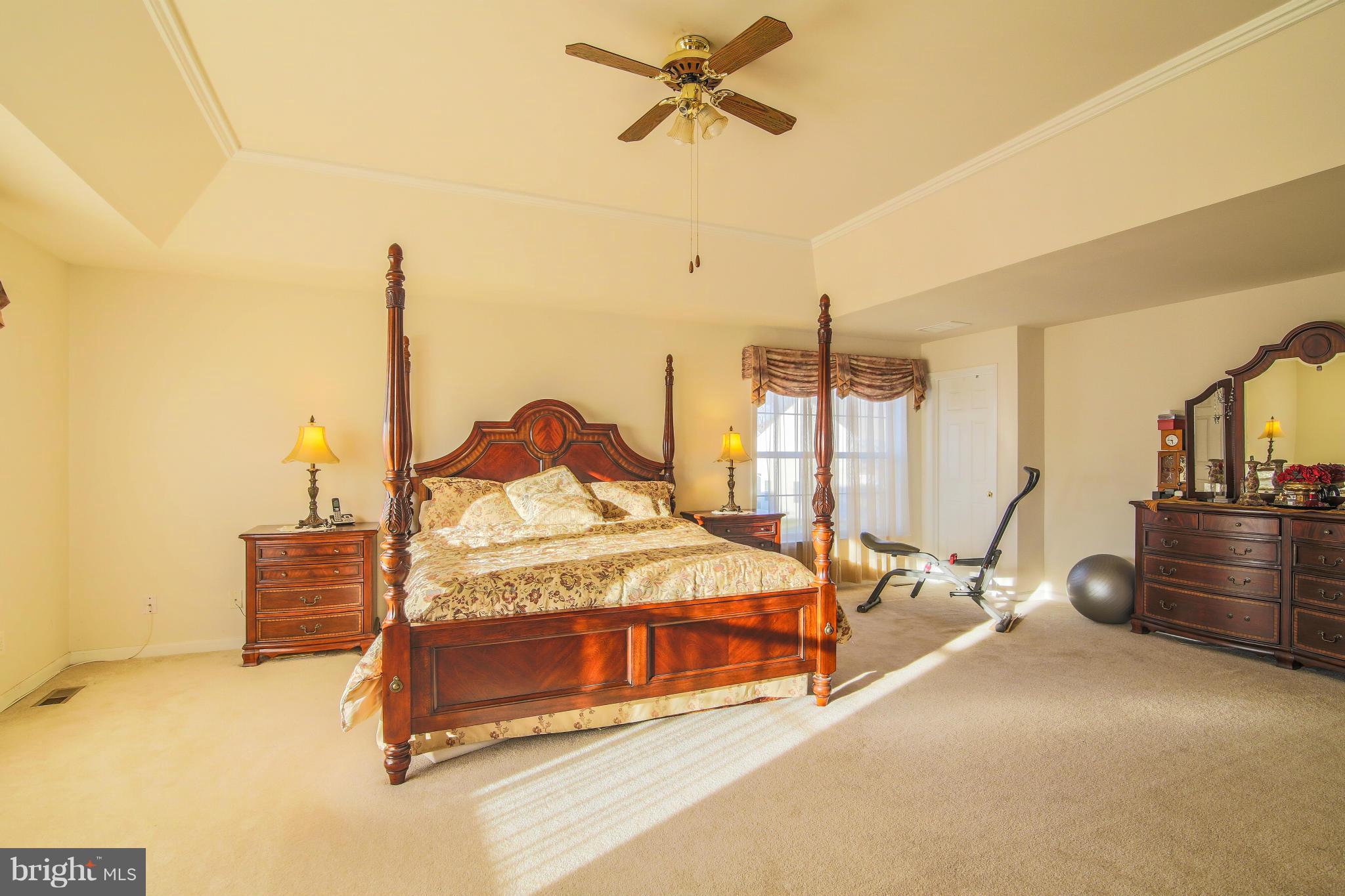 LAUREL HILL LANDBAY - Residential