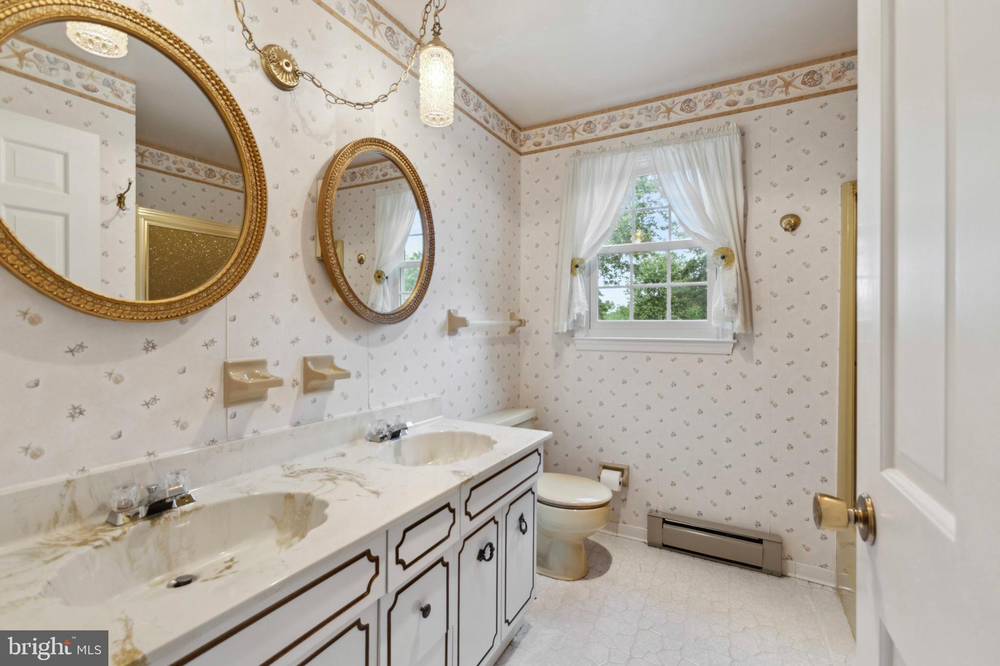 GLEN WESTOVER - Residential