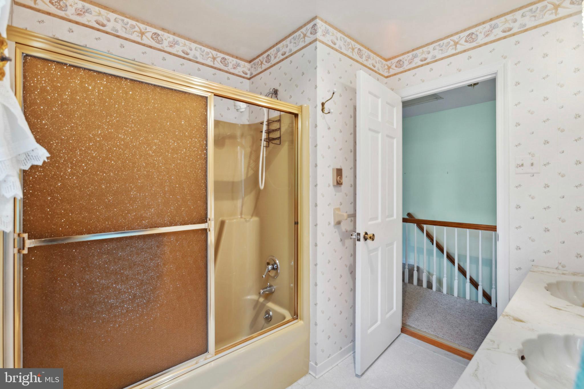 GLEN WESTOVER - Residential