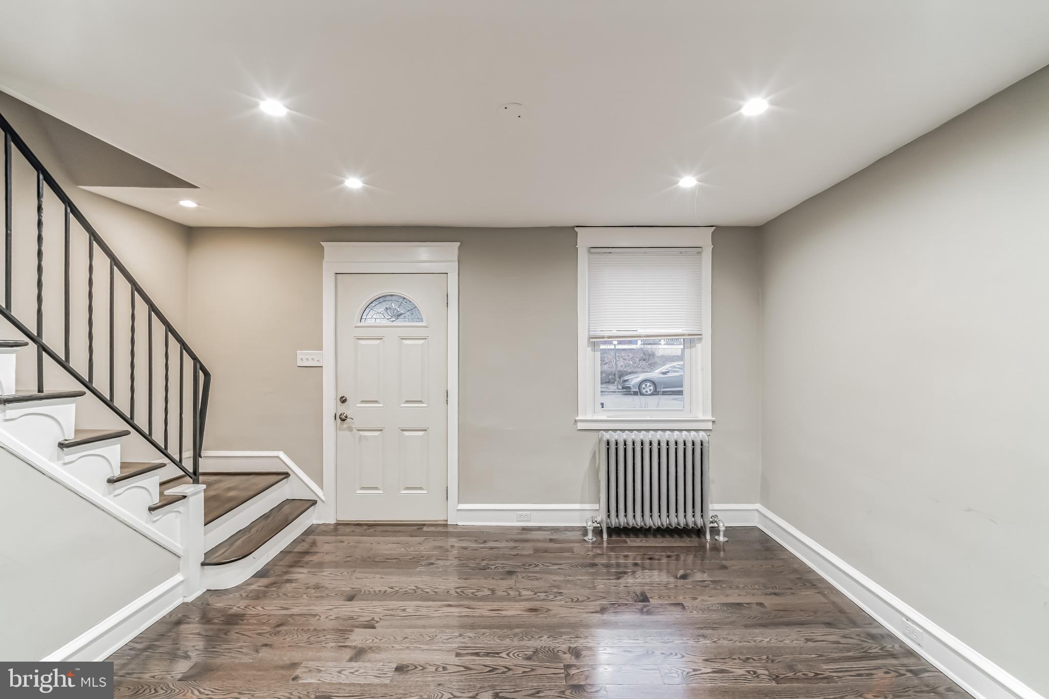 EAST FALLS - Residential Lease