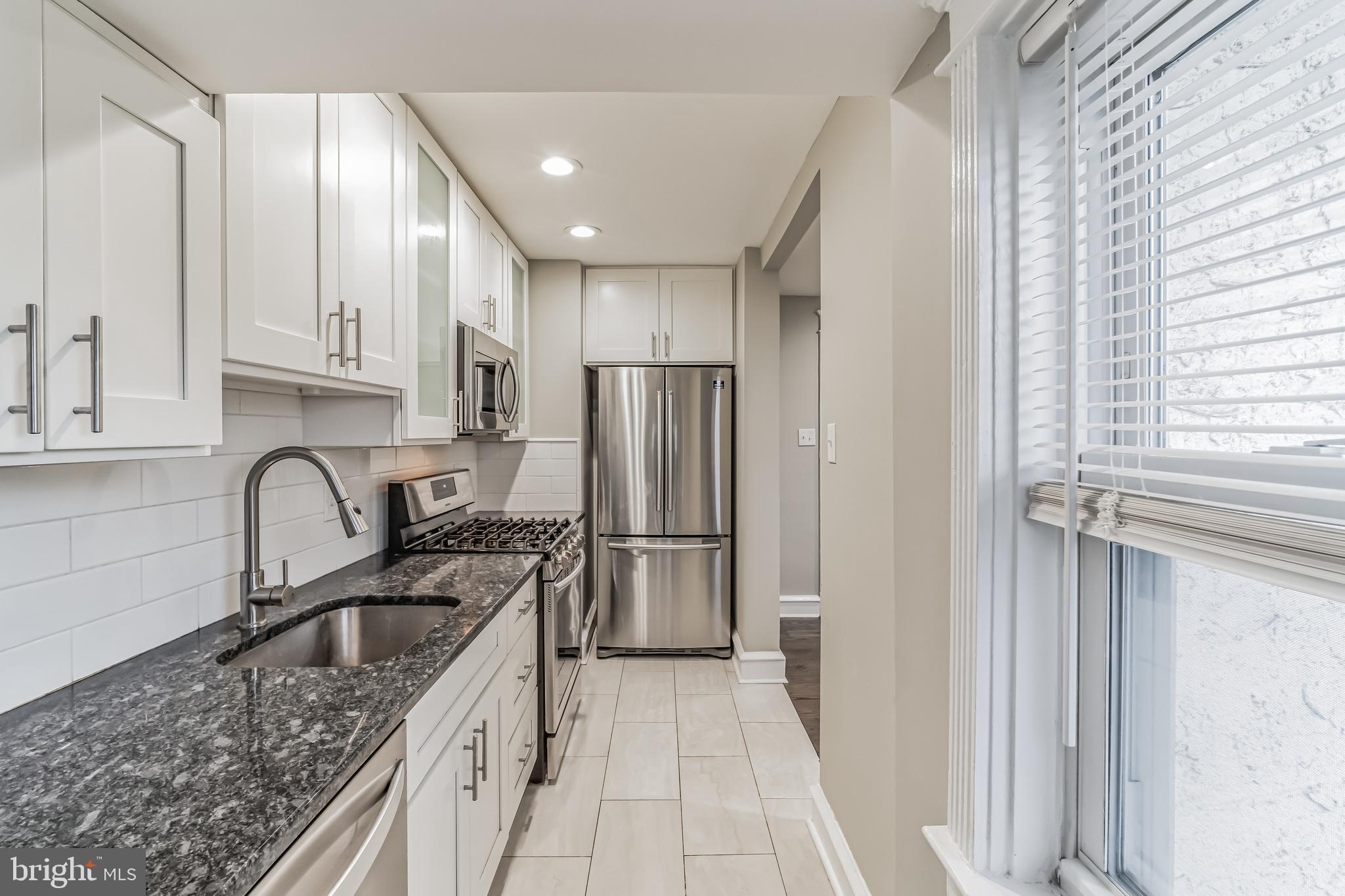 EAST FALLS - Residential Lease