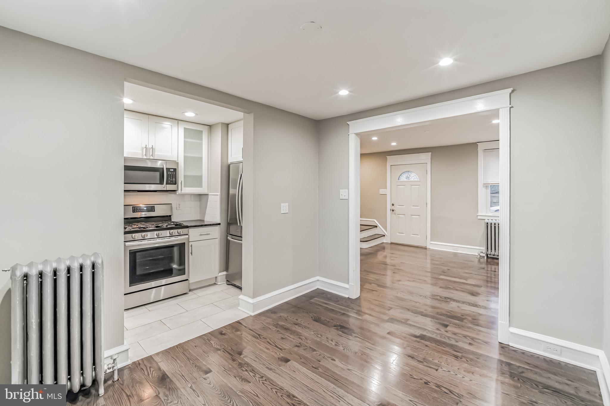 EAST FALLS - Residential Lease