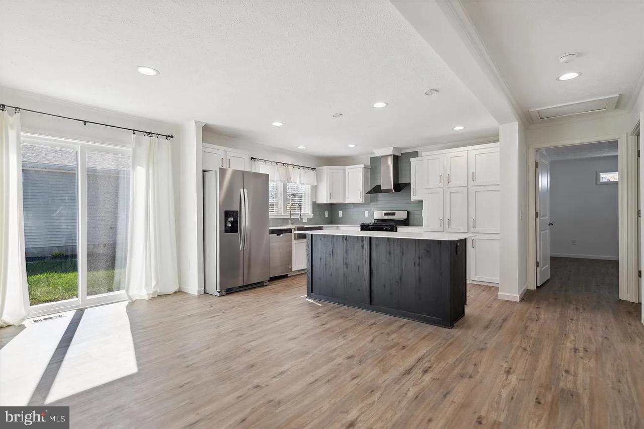 CINNAMON WOODS - Residential