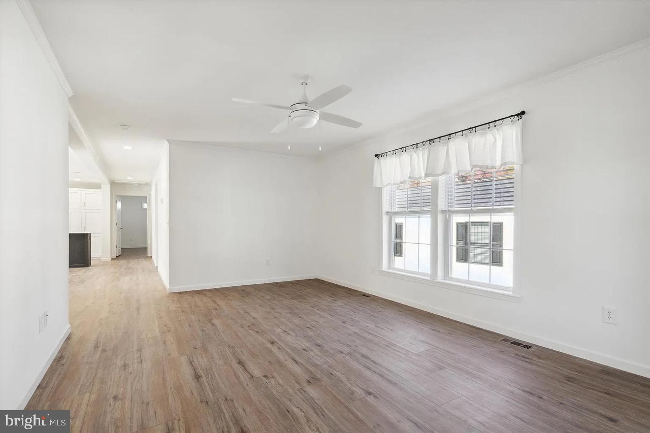 CINNAMON WOODS - Residential