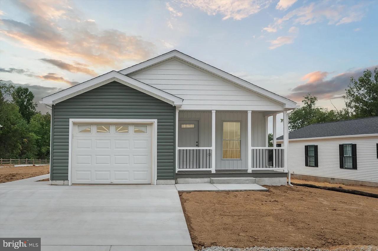 CINNAMON WOODS - Residential