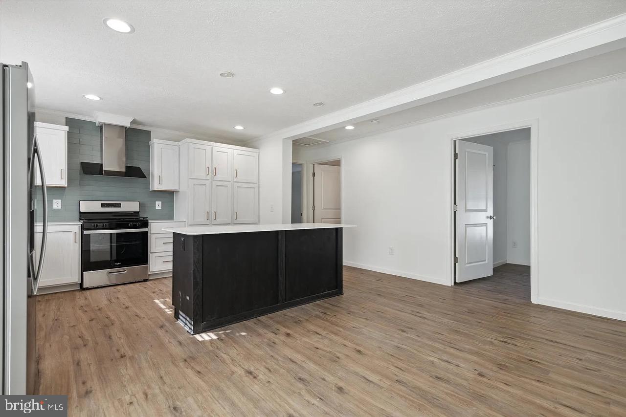 CINNAMON WOODS - Residential