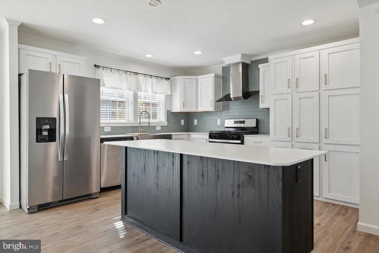 CINNAMON WOODS - Residential