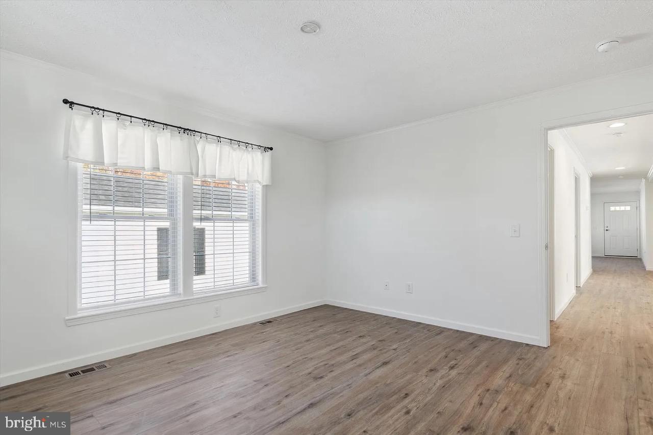 CINNAMON WOODS - Residential