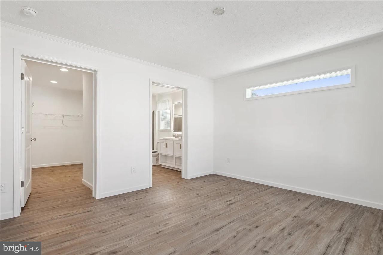 CINNAMON WOODS - Residential