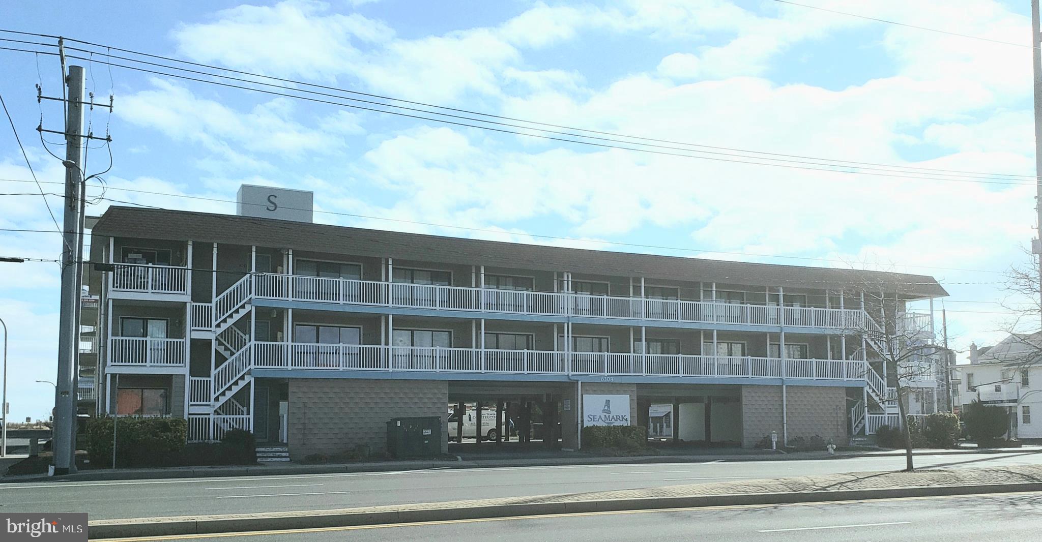 SEA MARK - Residential