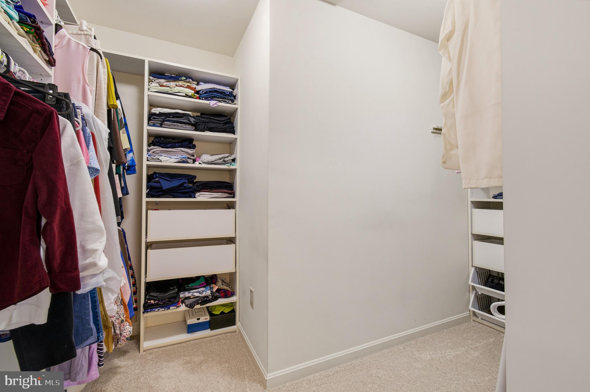 BRAMPTON HILLS - Residential