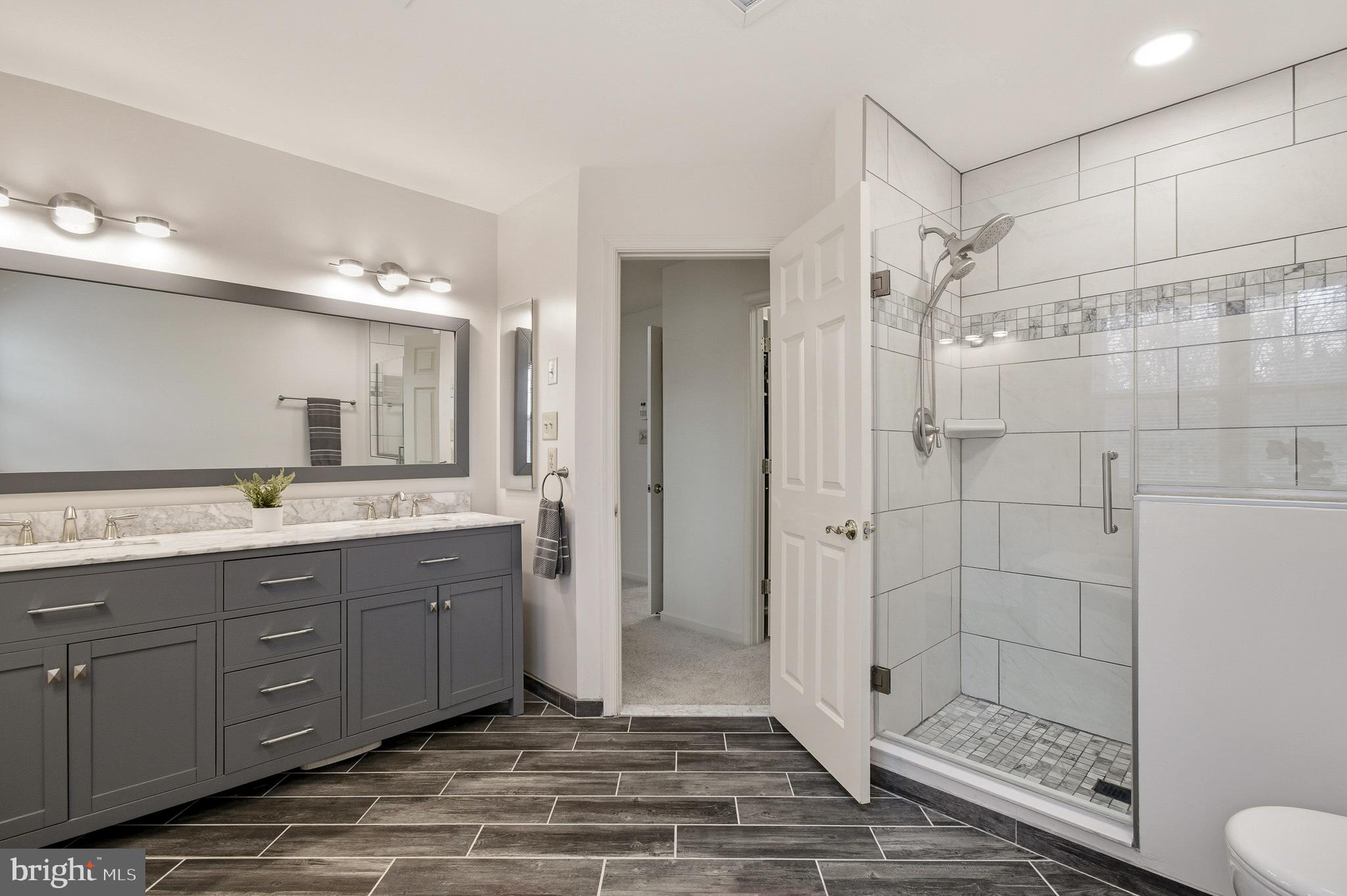 BRAMPTON HILLS - Residential