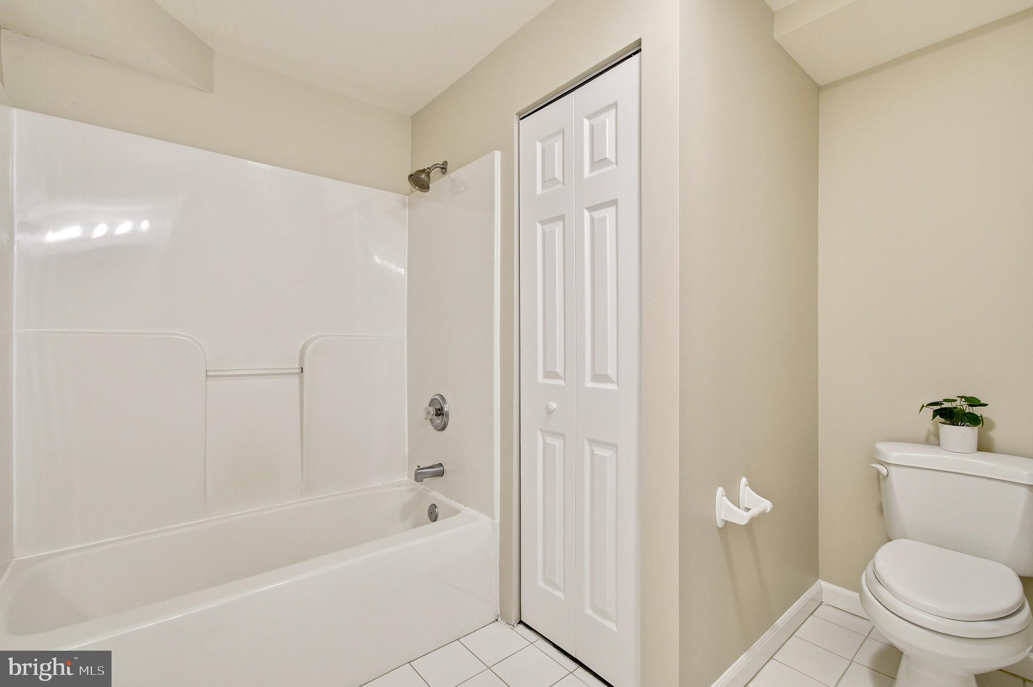 BRAMPTON HILLS - Residential