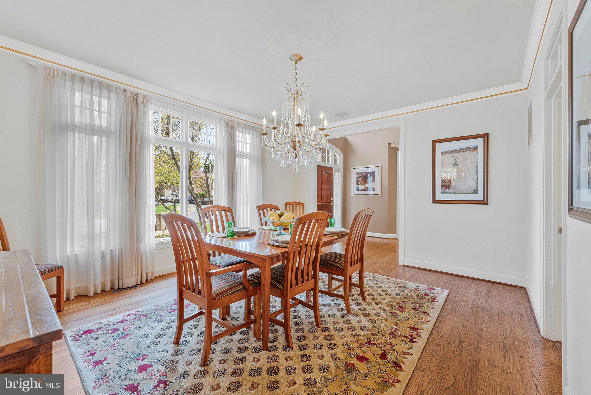 HUNTERS END - Residential