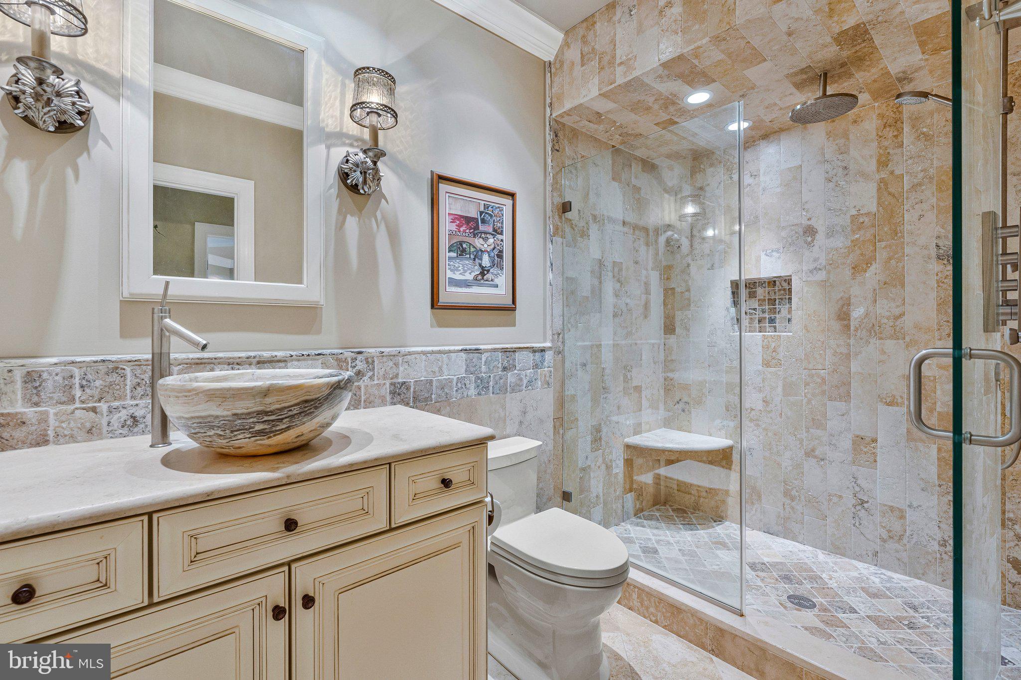 HUNTERS END - Residential