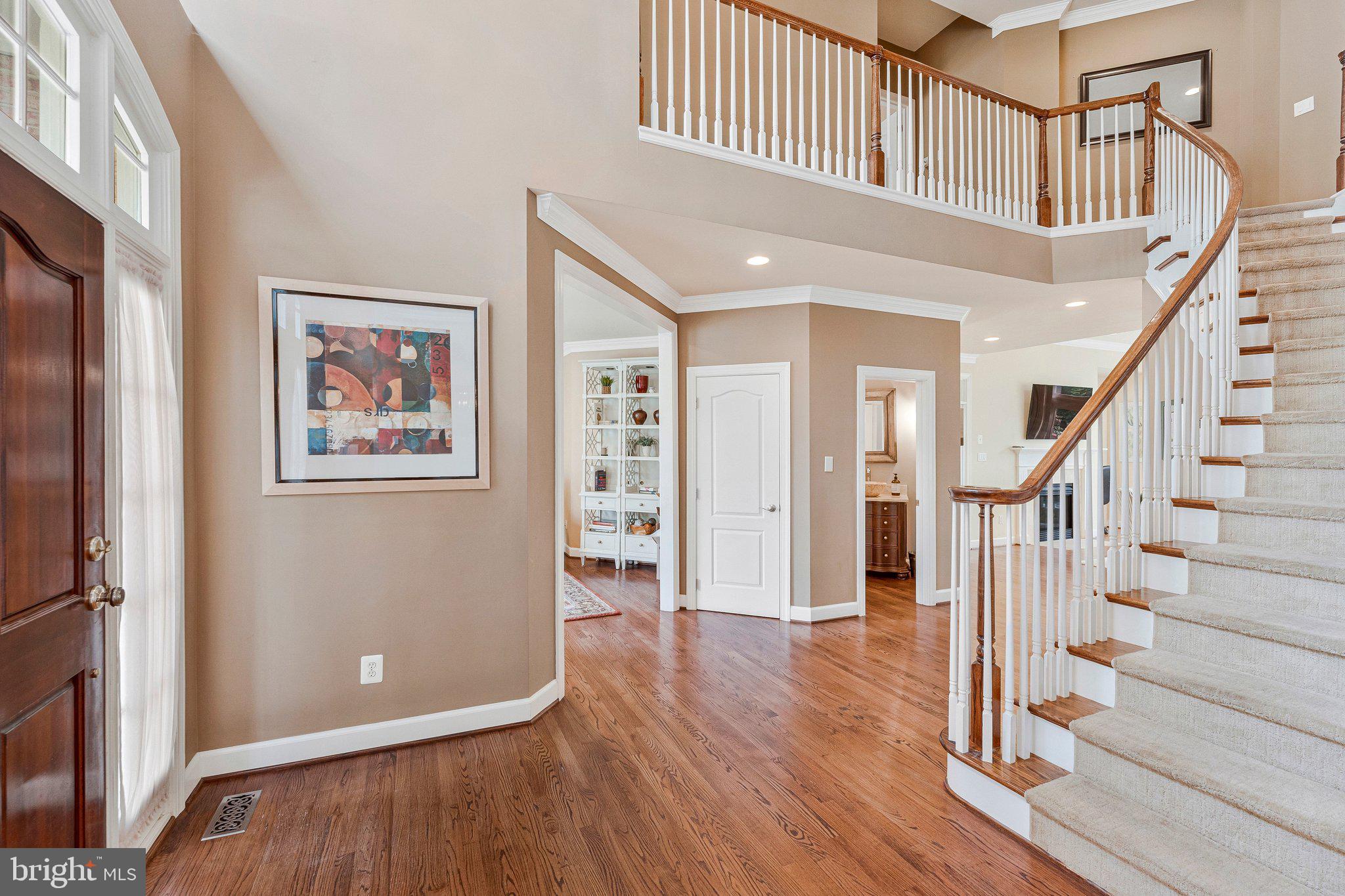 HUNTERS END - Residential