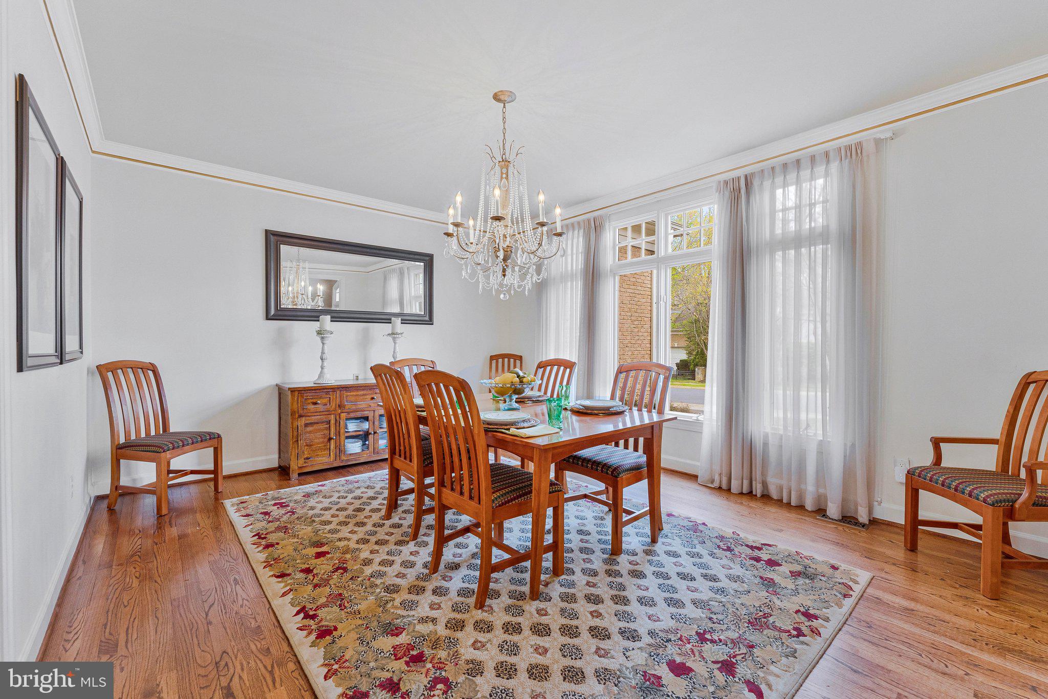 HUNTERS END - Residential