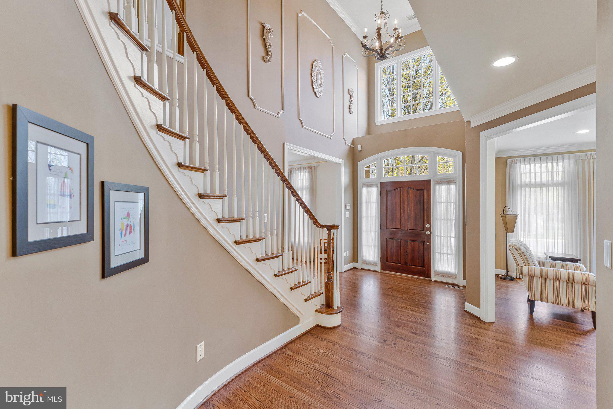 HUNTERS END - Residential