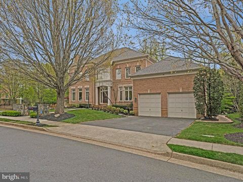Photo of 11101 Chessington Place, RESTON, VA 20194 (MLS # VAFX2301214)