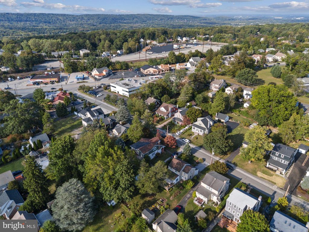 Photo of 18 Manor Road, PAOLI, PA 19301 (MLS # PACT2115518)