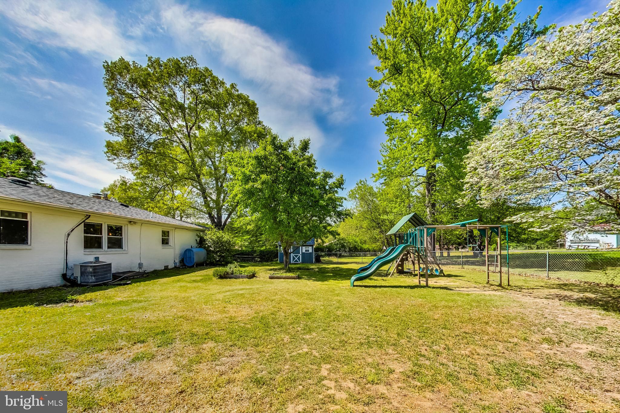 WHITE PLAINS - Residential