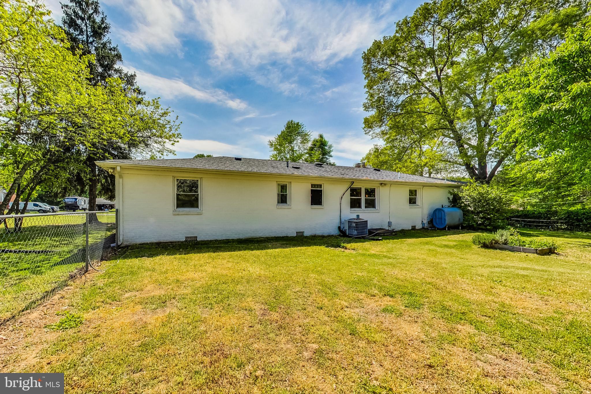 WHITE PLAINS - Residential