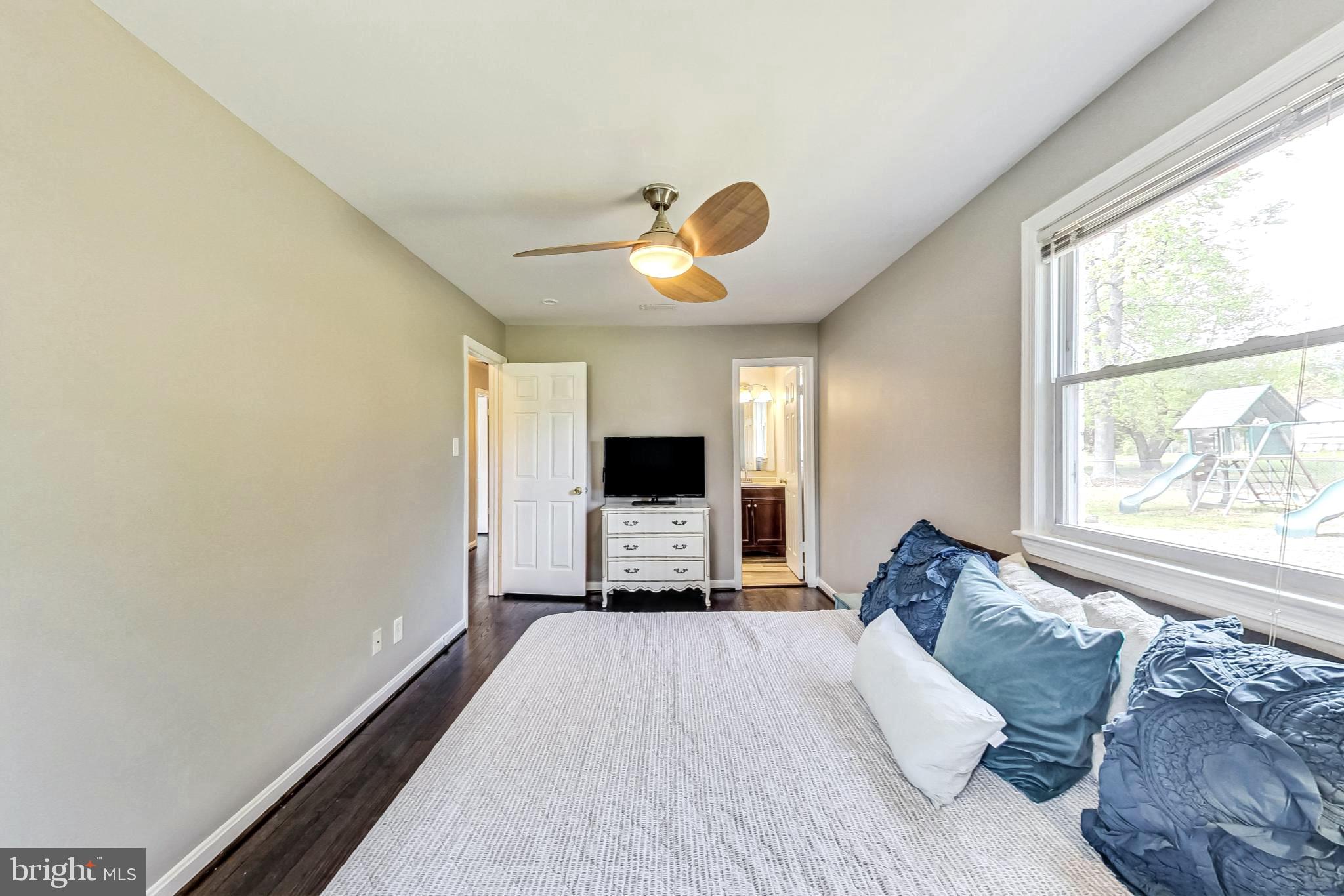 WHITE PLAINS - Residential