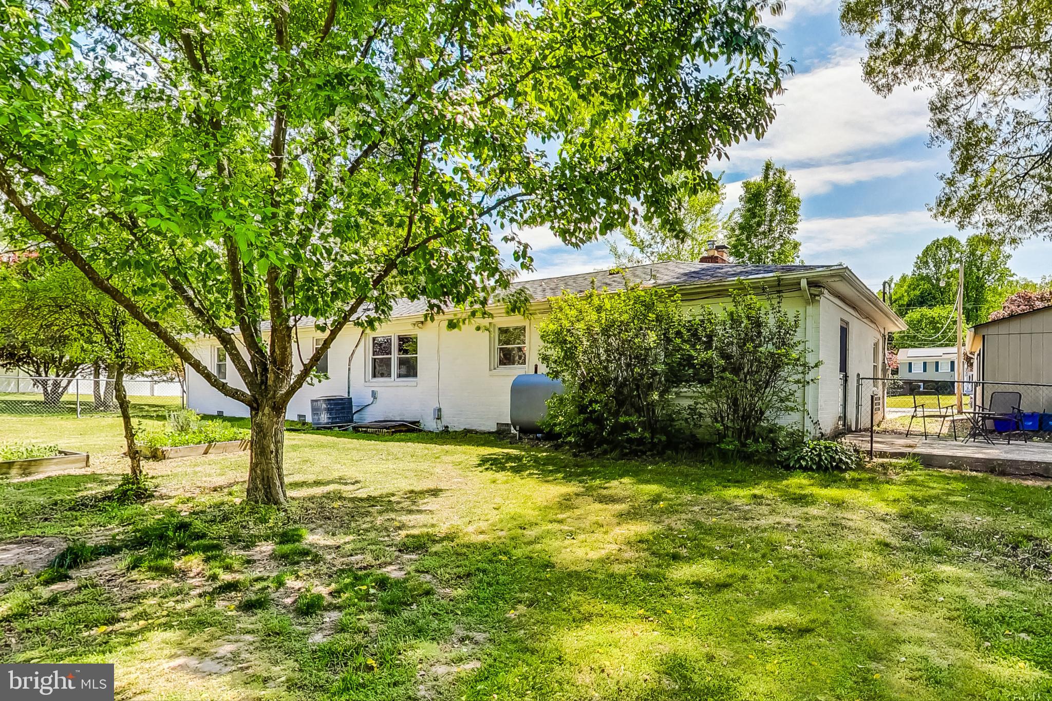 WHITE PLAINS - Residential