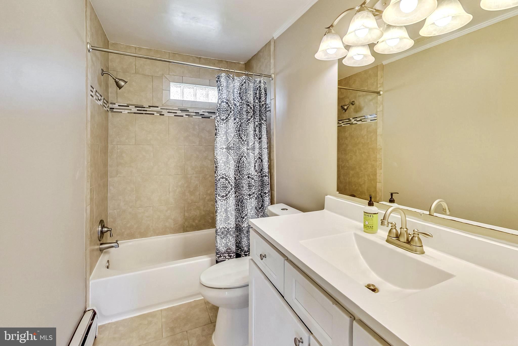 WHITE PLAINS - Residential