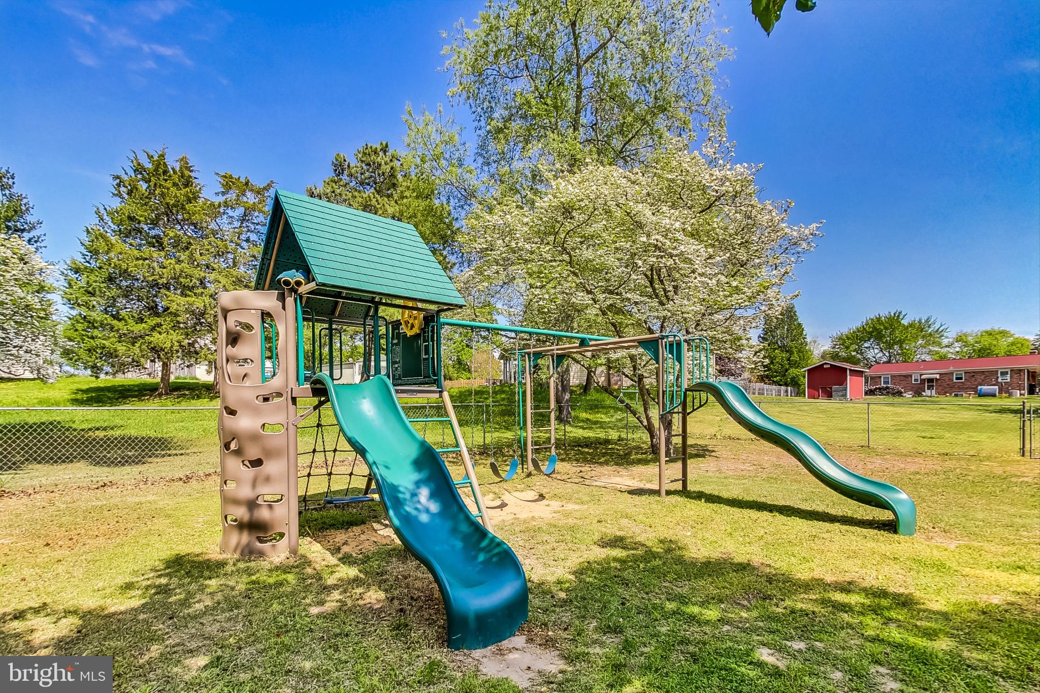 WHITE PLAINS - Residential