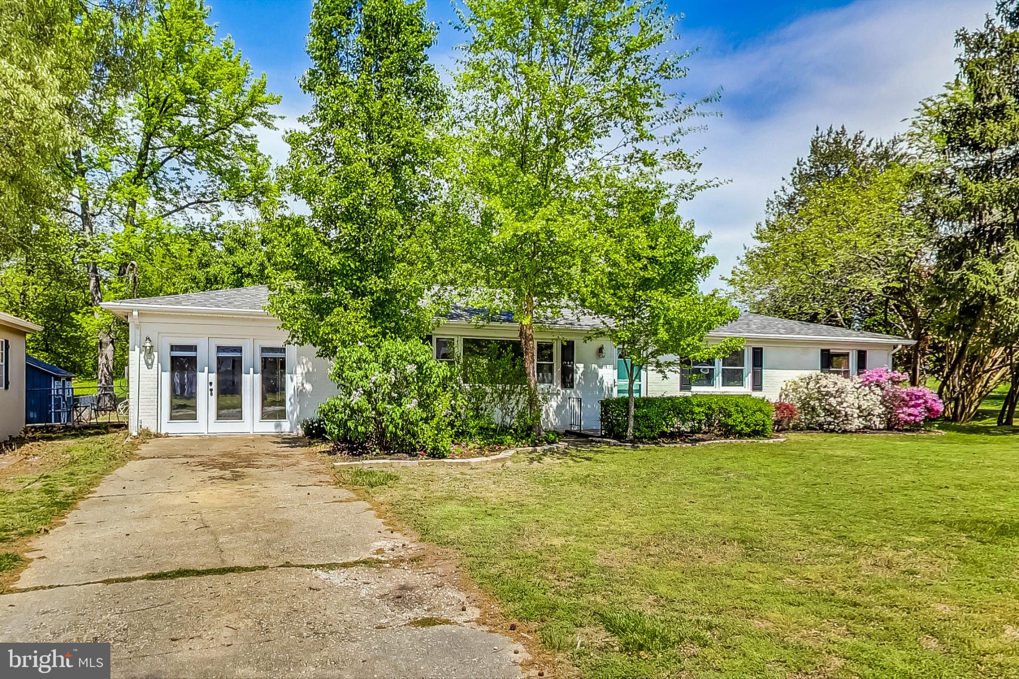 WHITE PLAINS - Residential