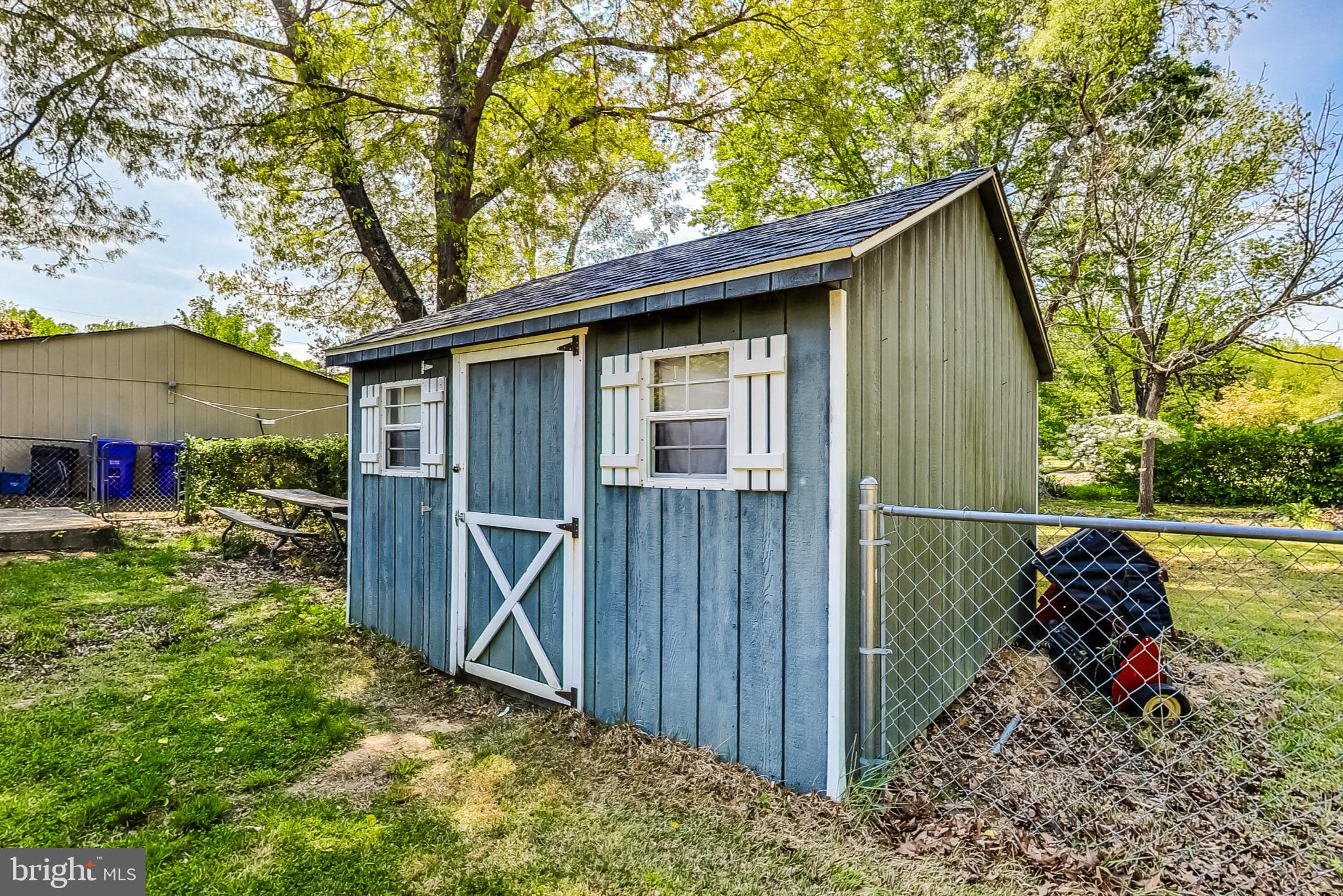 WHITE PLAINS - Residential