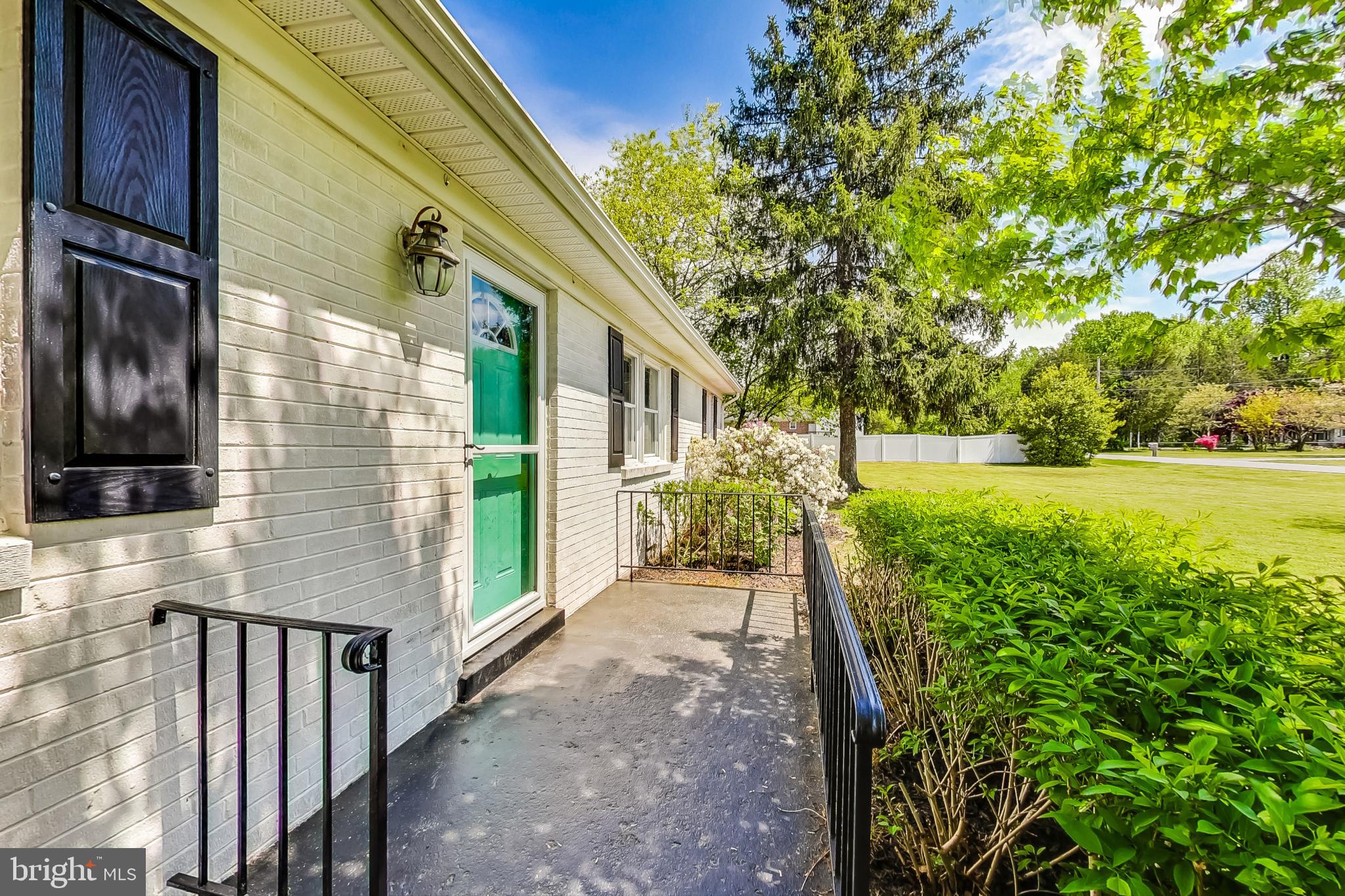 WHITE PLAINS - Residential