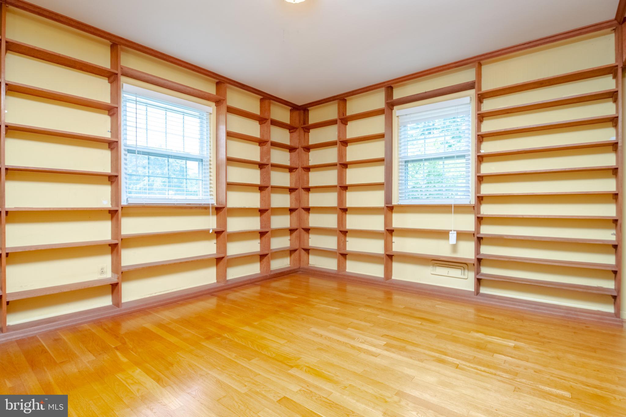 MINE BANK - Residential