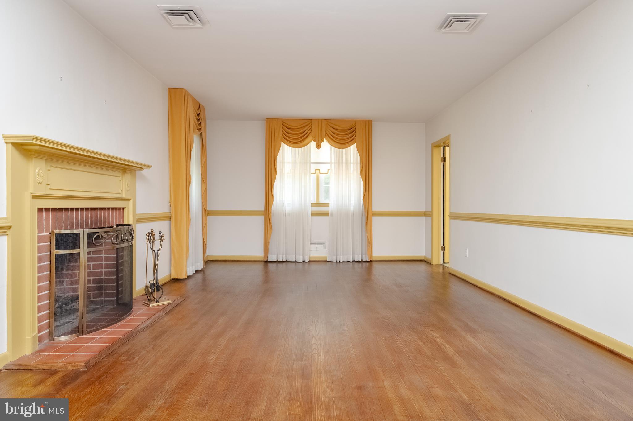 MINE BANK - Residential