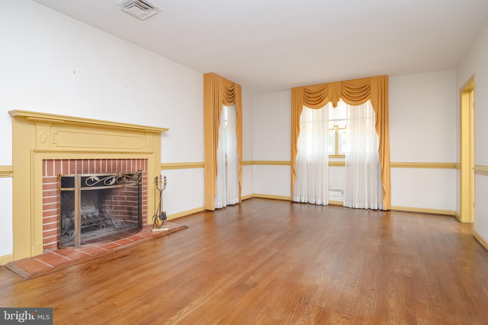 MINE BANK - Residential