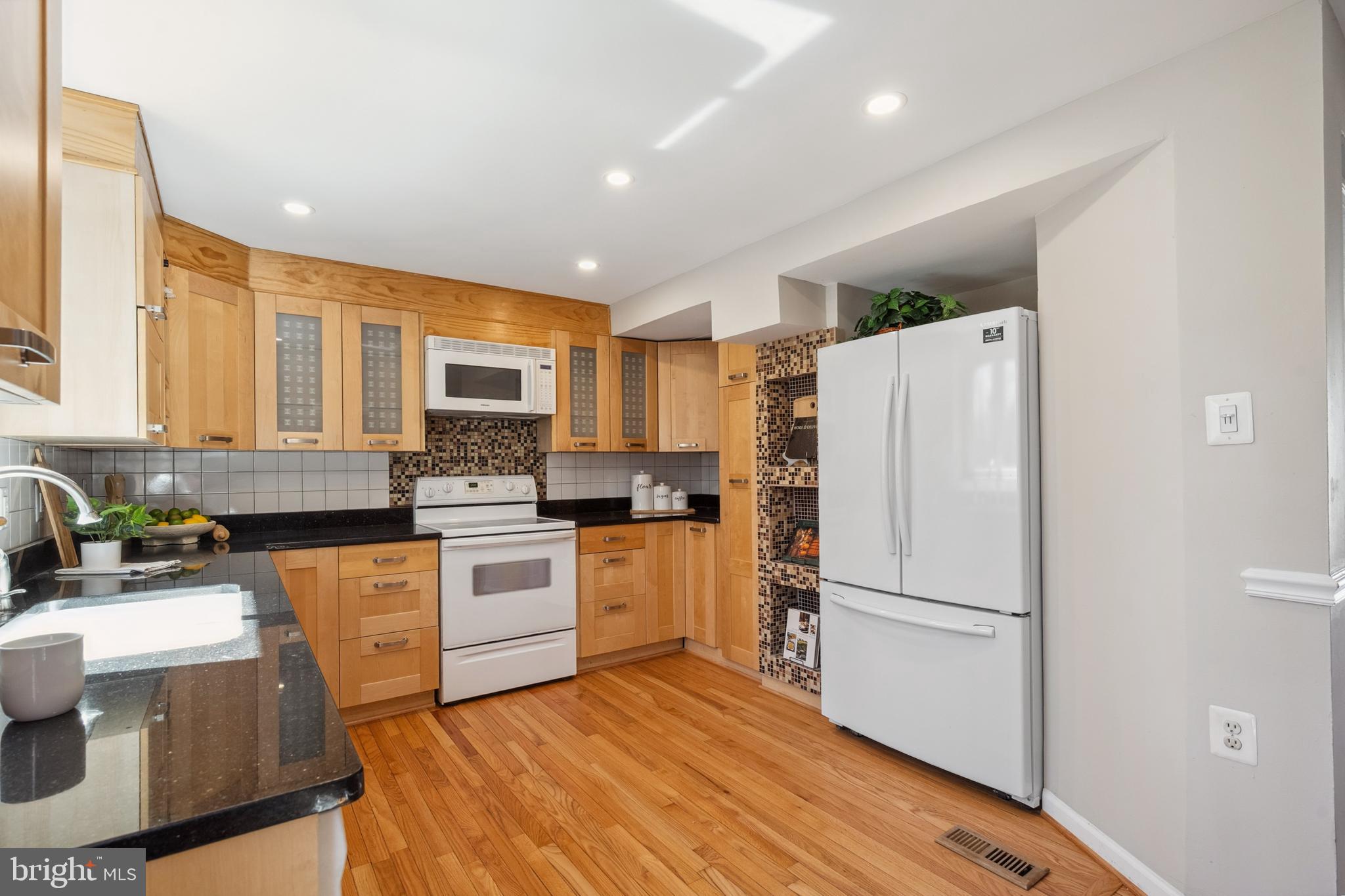 NEWINGTON FOREST - Residential