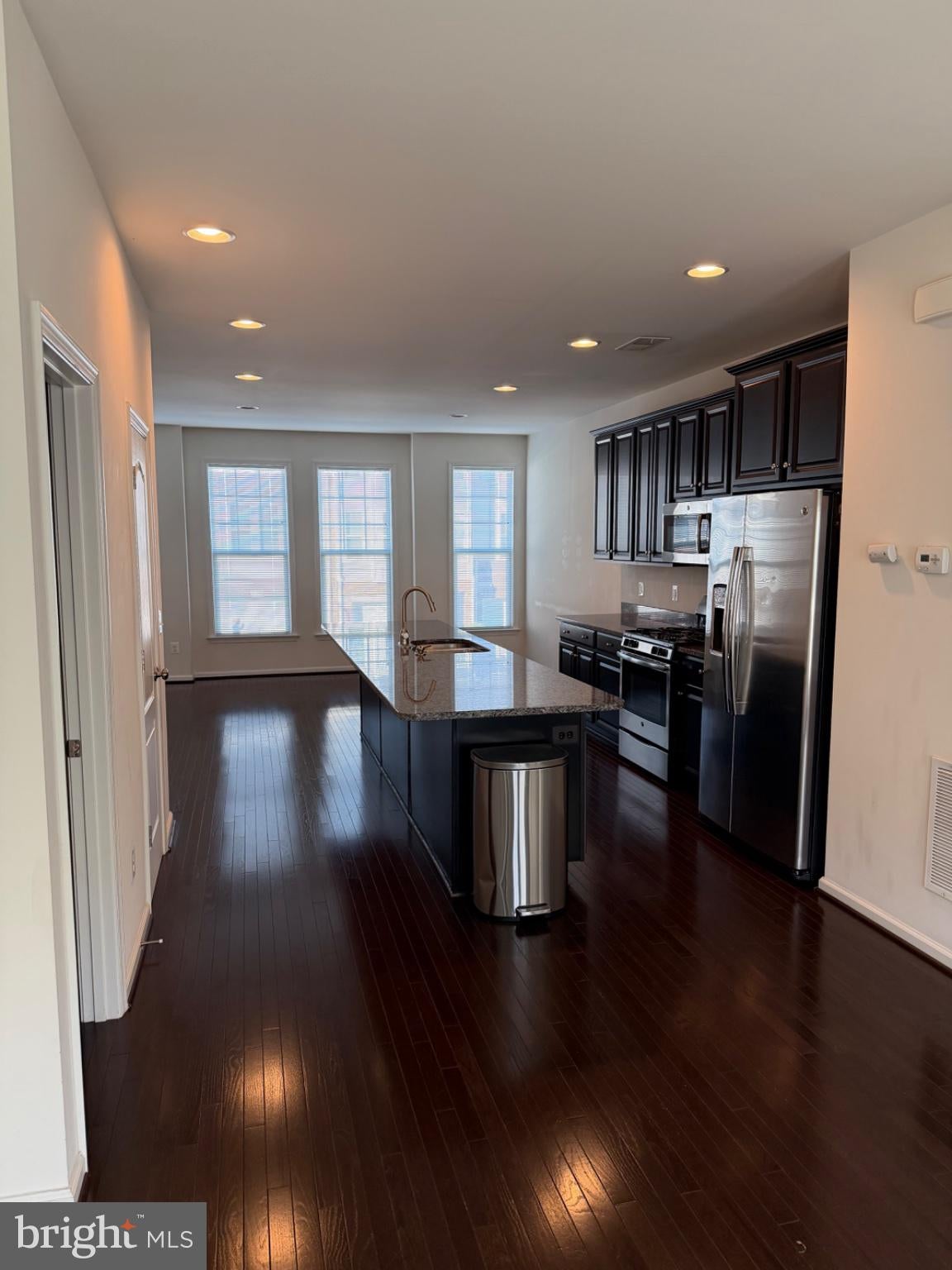 43297 NOVI TERRACE