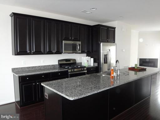 43297 NOVI TERRACE