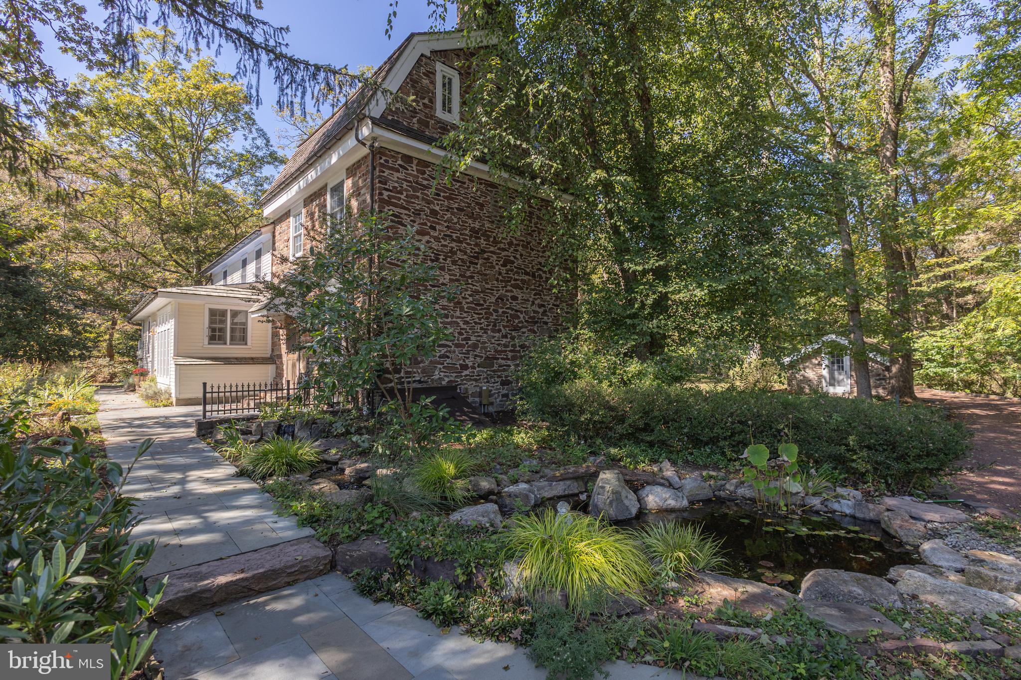 928 TAYLORSVILLE ROAD