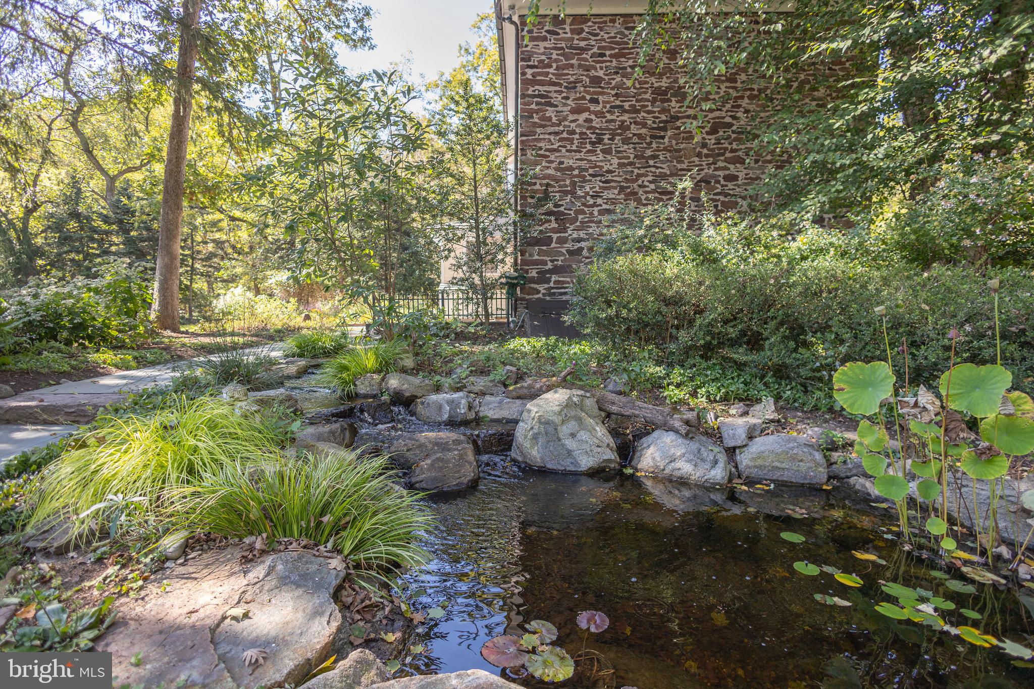 928 TAYLORSVILLE ROAD