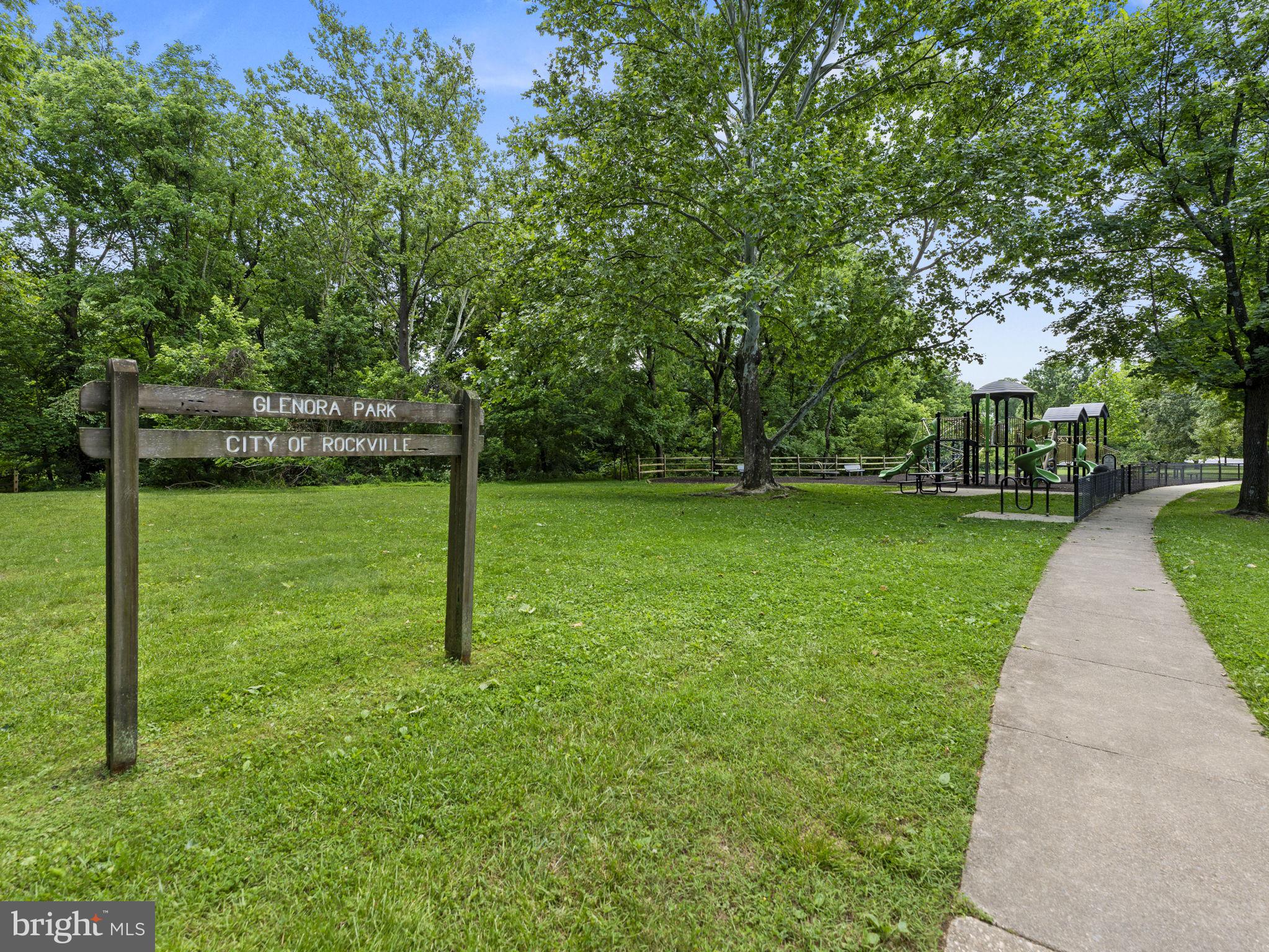 WATTS BRANCH MEADOWS - Residential