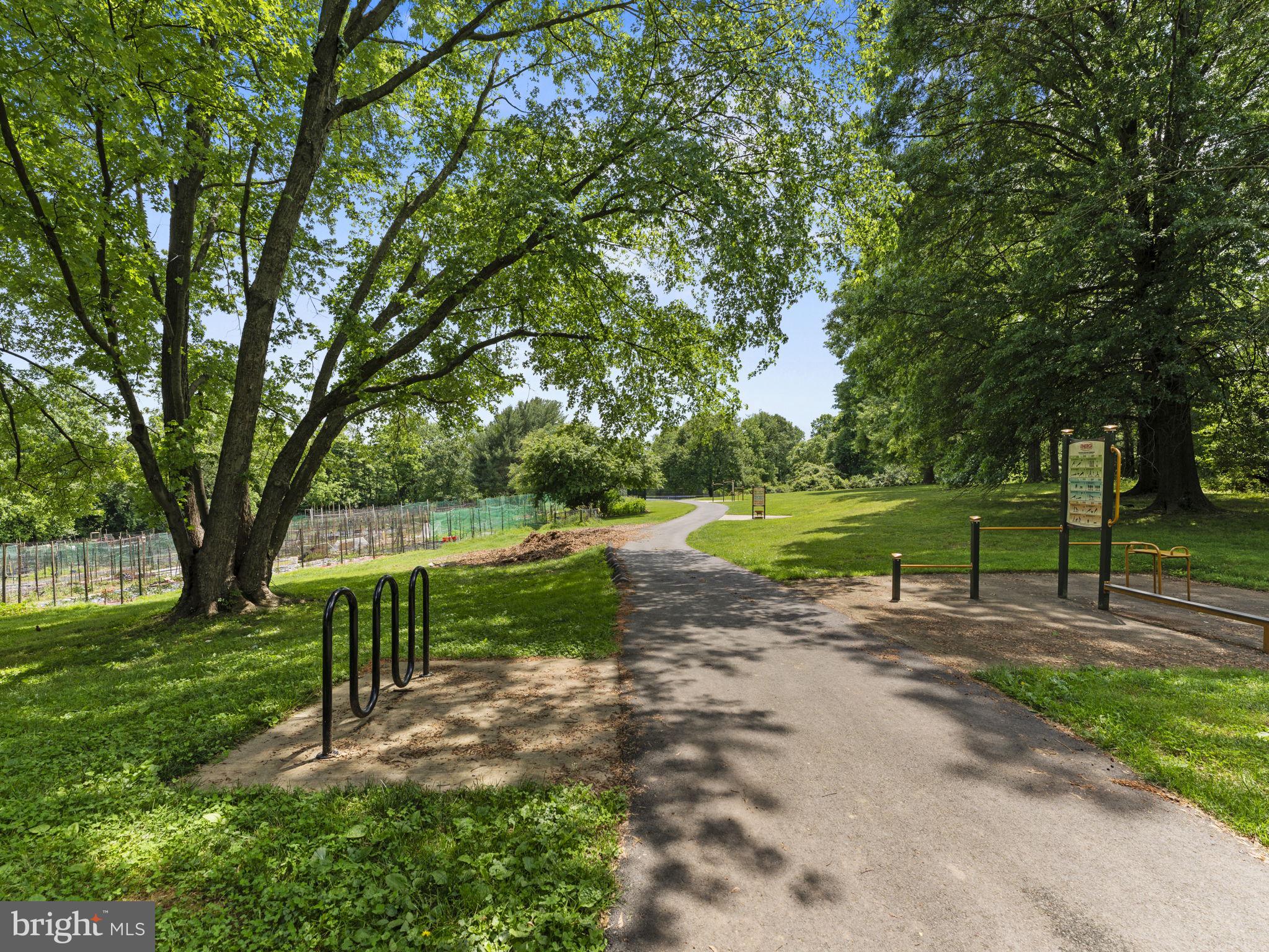 WATTS BRANCH MEADOWS - Residential