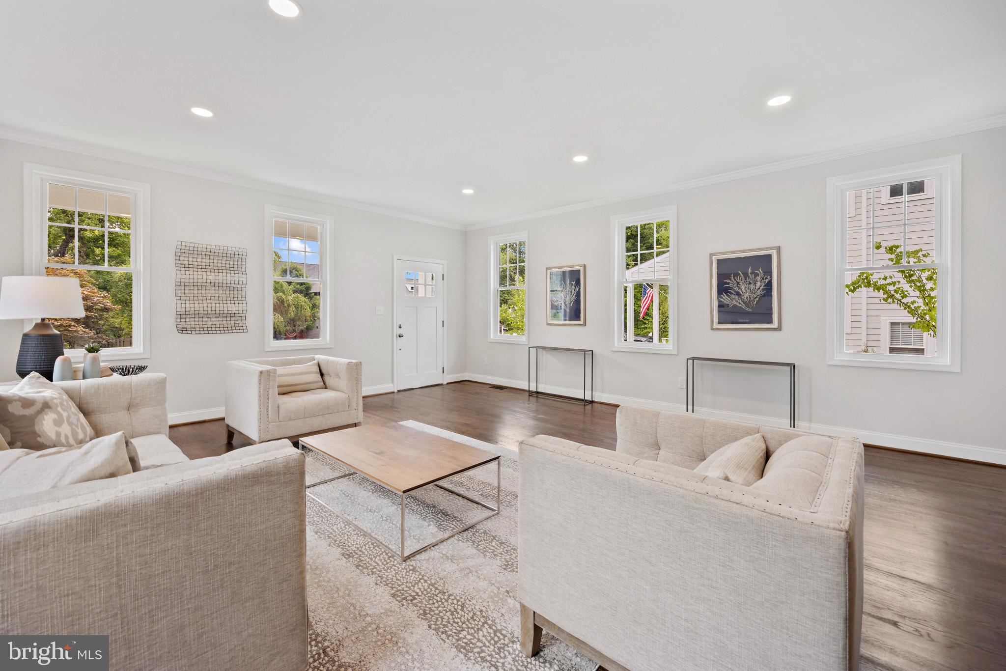 WELLINGTON - Residential