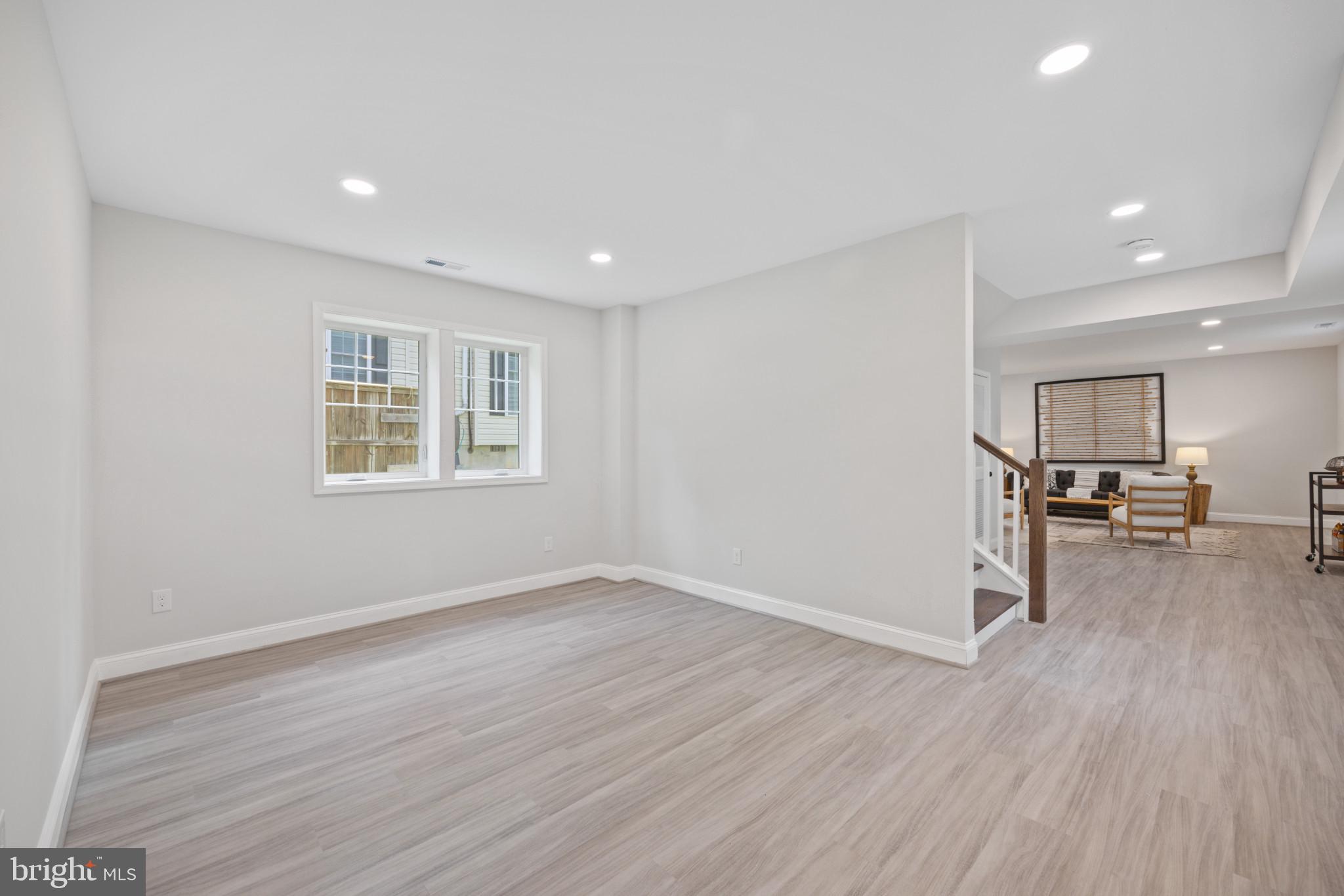 WELLINGTON - Residential