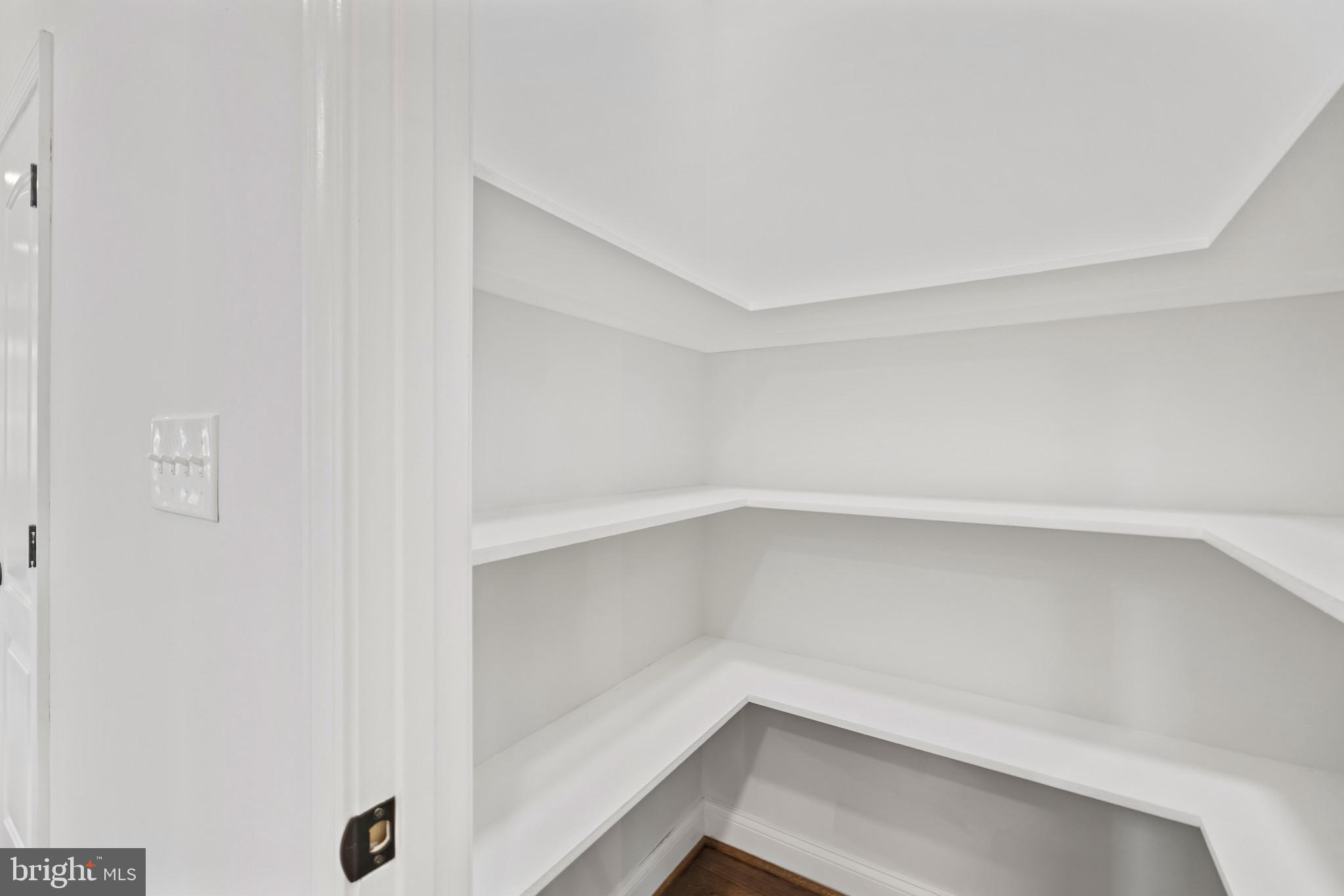 WELLINGTON - Residential